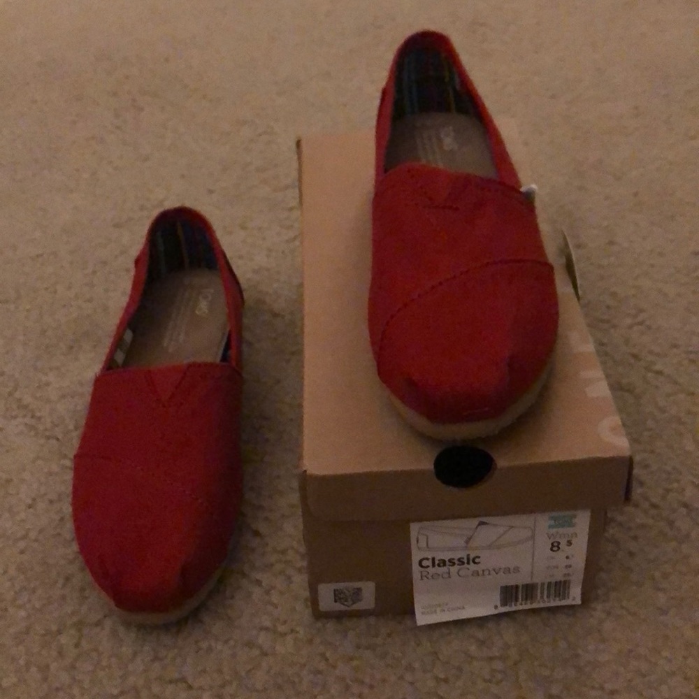 Red TOMS - Brand new!